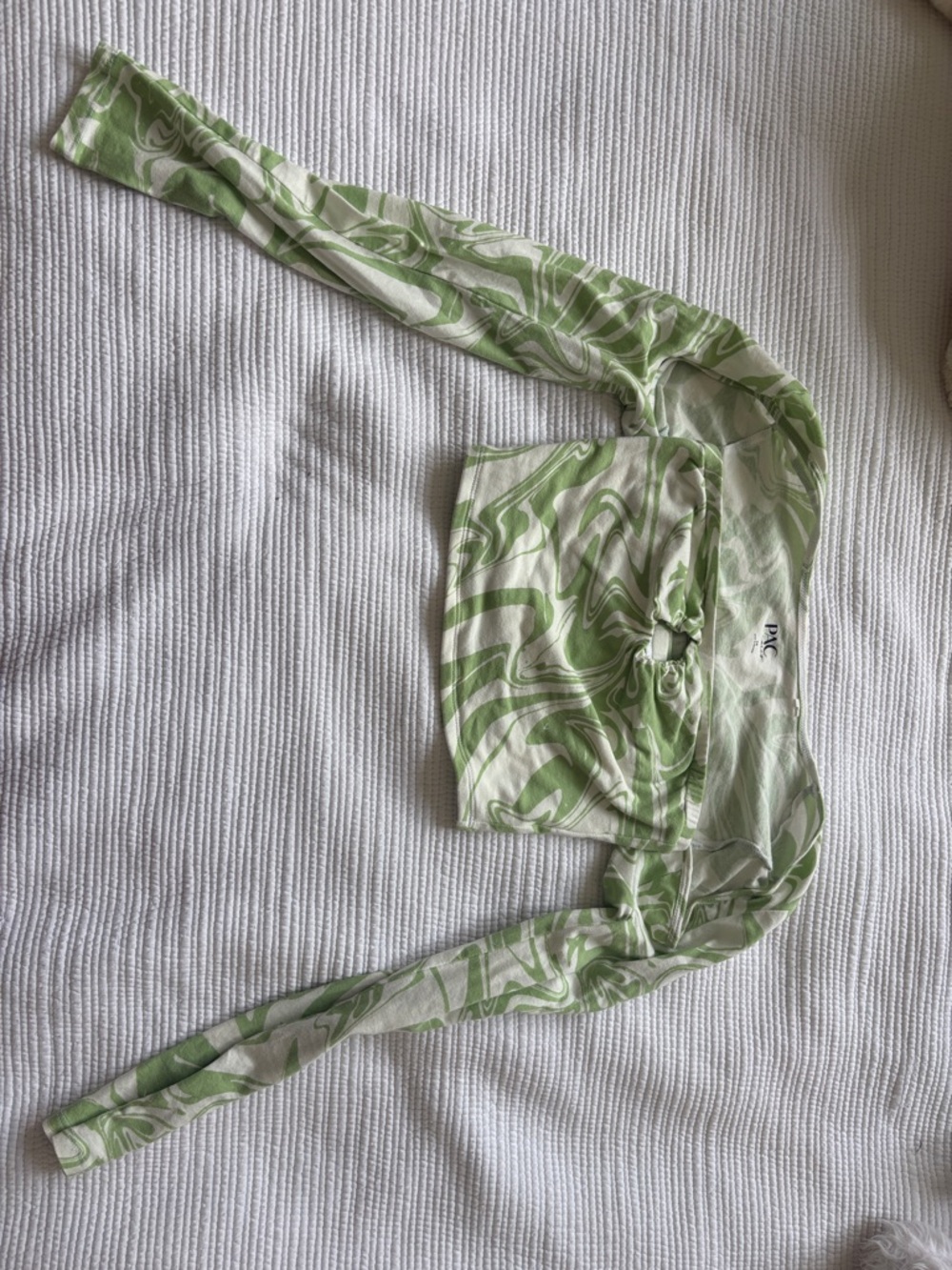 PacSun Green Marble Ruched Long Sleeve Crop Top